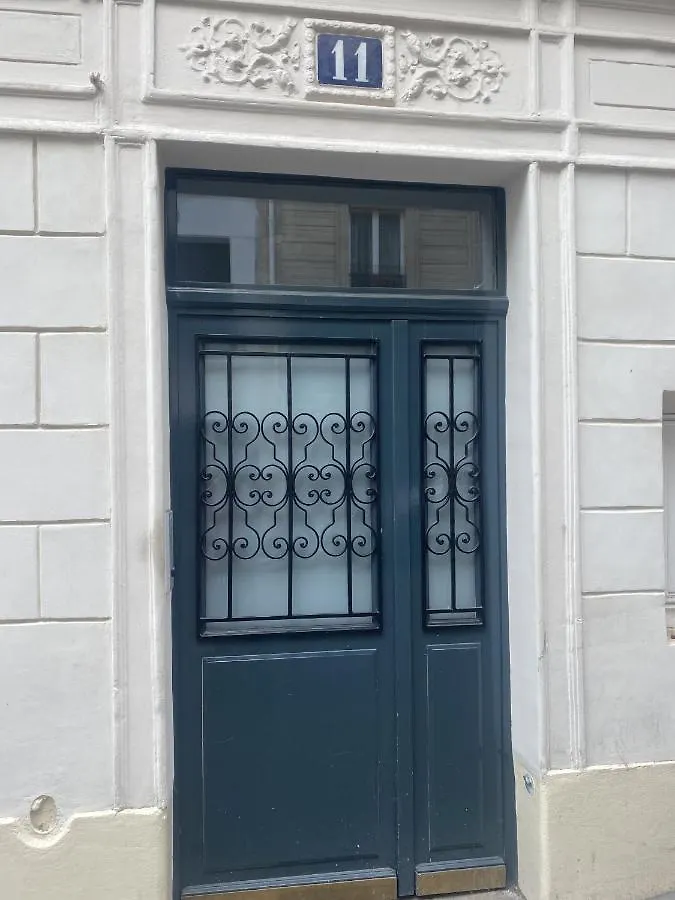Ferienwohnung Sacre Coup De Coeur - Studio Paris 0*,